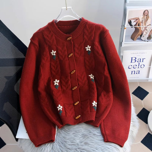 Damen Strickjacke mit floralem Zopfmuster und Holzknöpfen R&B