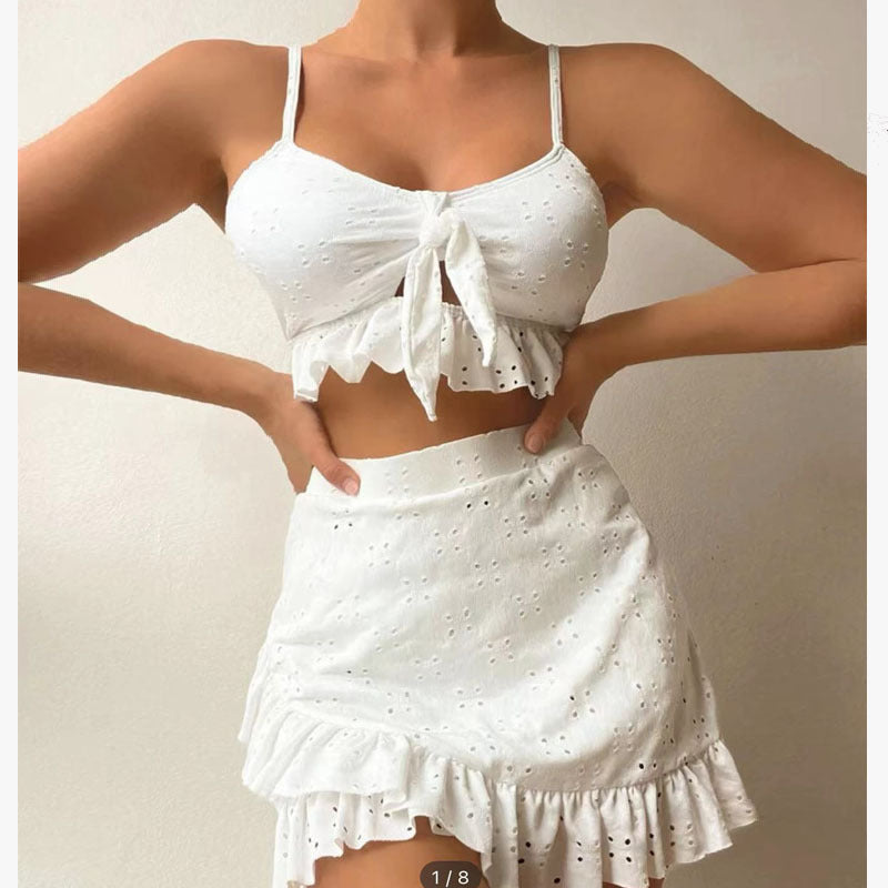 Damen Sommeroutfit mit verspieltem Rüschendesign R&B