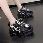 Damen Sportliche Chunky Sneakers mit innovativem Schnürsystem