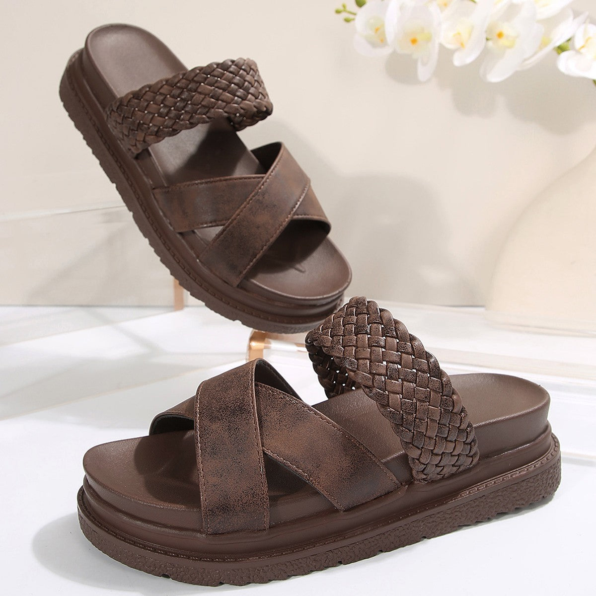 Damen Komfortable Crossover-Sandalen mit geflochtenem Obermaterial und rutschfester Sohle R&B