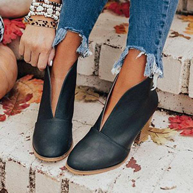 Damen Ankle Boots mit modischem Schnitt und hochwertiger Oberflächenstruktur R&B