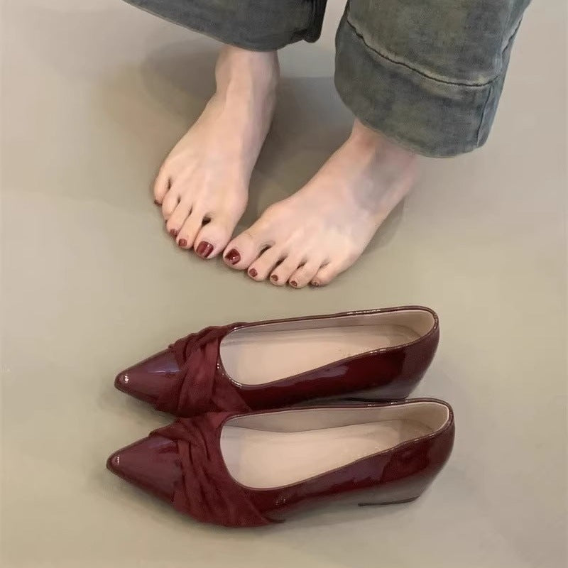 Damen spitze Pumps mit kunstvollem Knoten aus feinem Satin R&B