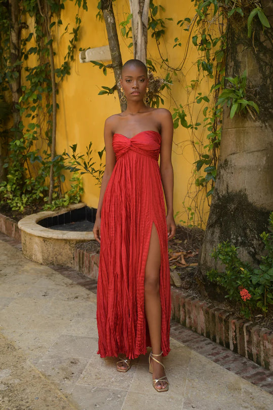 Damen Sommerliches Maxikleid mit Raffungen und schwingendem Rock R&B