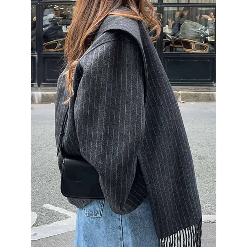 Damen modische Jacke mit eleganten Nadelstreifen R&B