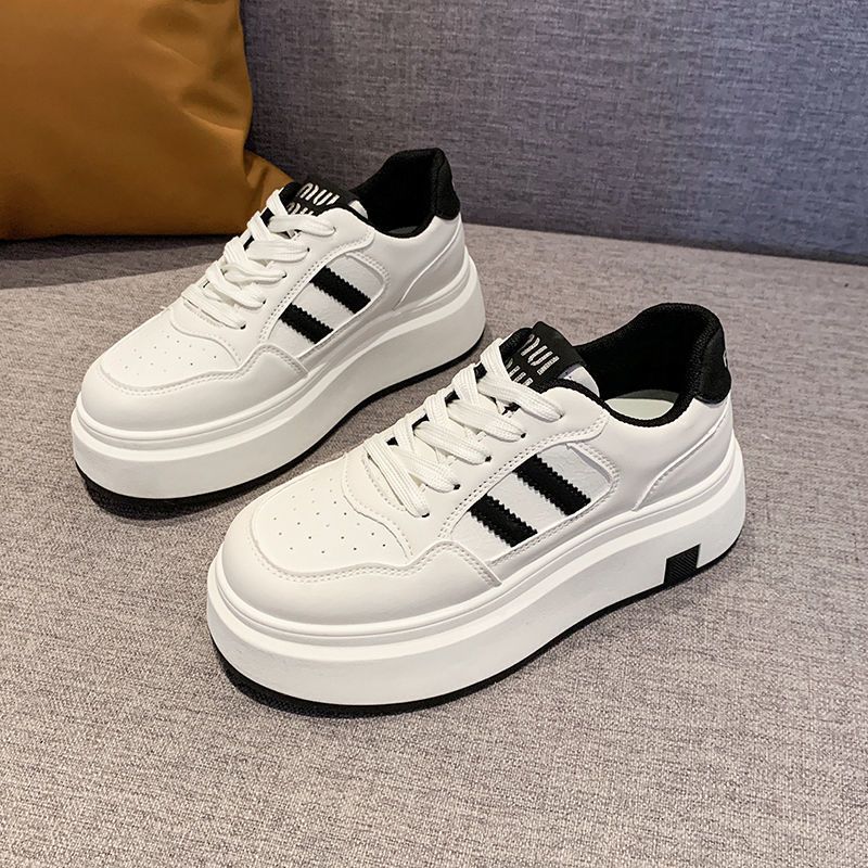 Damen Plattform Sneakers mit verstärkter Dämpfung und sportlichem Design
