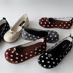 Damen Slipper mit modischen Punkten und komfortabler Sohle R&B