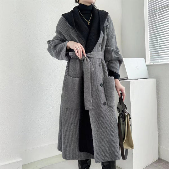 Damen Eleganter langer Mantel mit Gürtel und kontrastierenden Ärmeln R&B