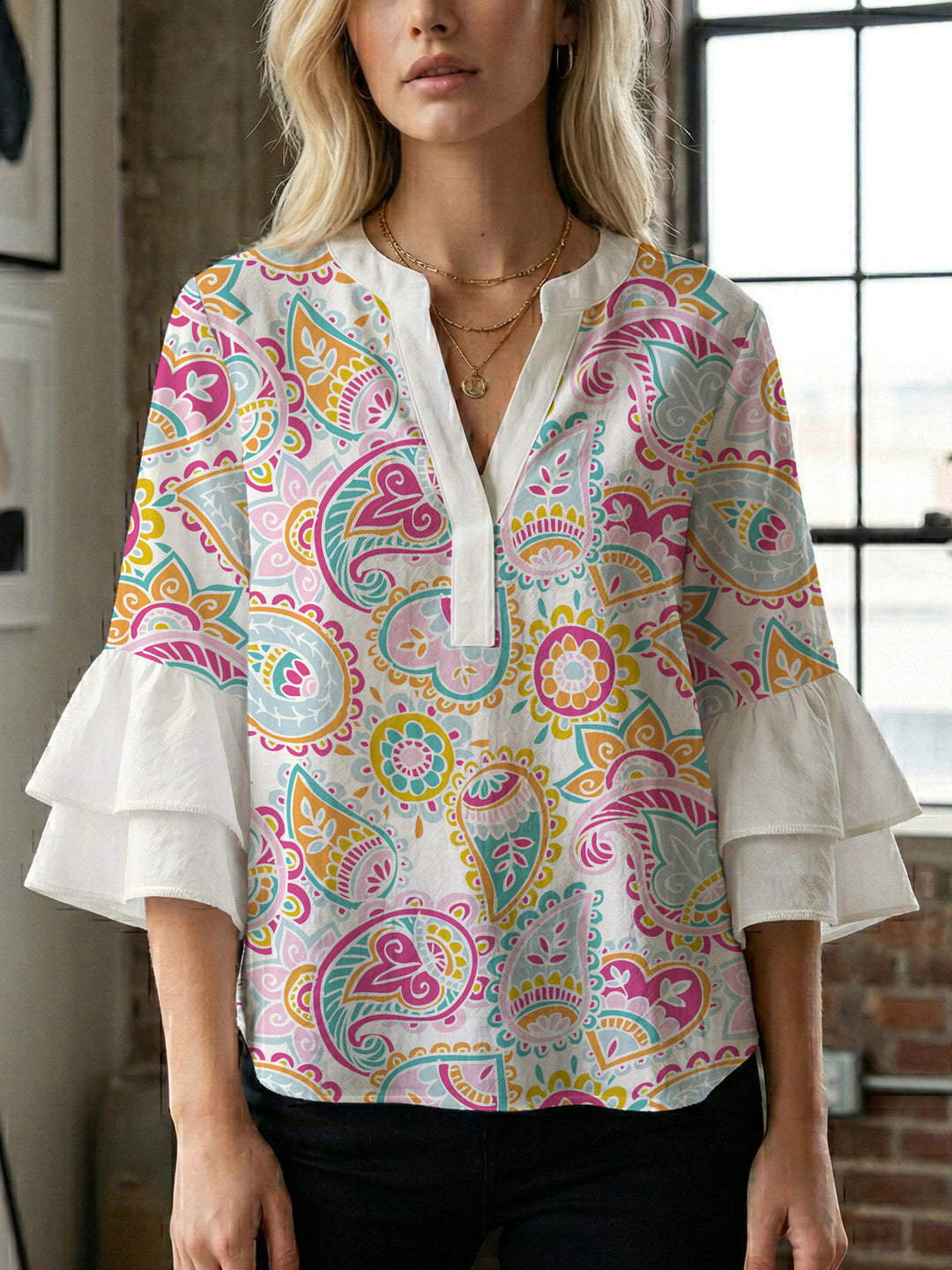 Damen Bluse mit voluminösen Flügelärmel und intensivem Blattmuster R&B