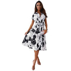 Damen Wickelkleid mit modernem geometrischem Print und Taillengürtel R&B
