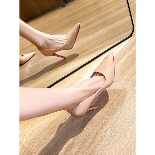 Damen Stiletto Pumps aus glänzendem Kunstleder R&B