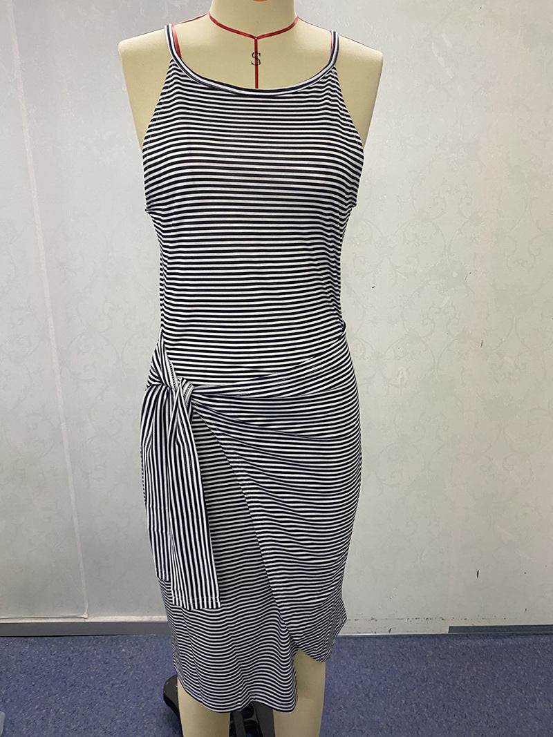 Damen Wickelkleid mit auffälligem Streifenmuster und taillierter Silhouette R&B