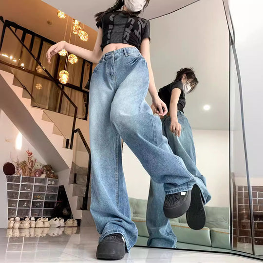 Damen weit geschnittene Mom-Jeans im Vintage-Look mit hohem Bund und modernen Details R&B