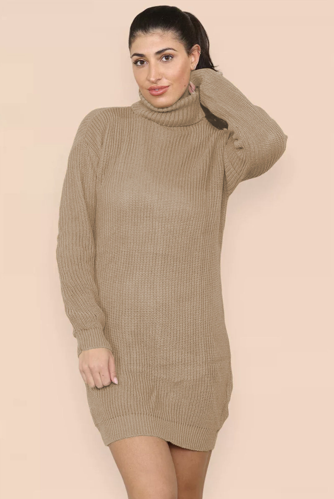 Damen Strickkleid im Oversized-Stil mit hohem Kragen und dekorativem Rippdesign R&B