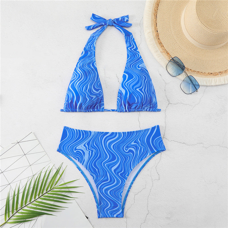 Damen Triangel-Bikini mit elegantem Wickeldetail und modischem Wellenmuster R&B