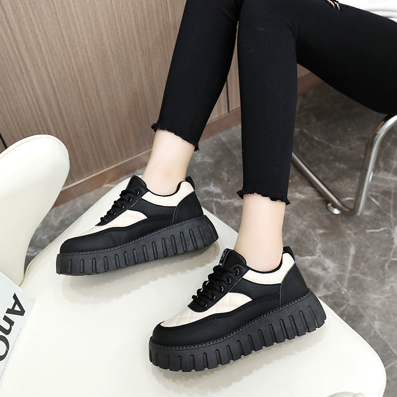 Damen modische Sneakers mit gepolstertem Sohlenprofil und robustem Obermaterial R&B