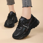 Damen Sportliche Sneaker mit atmungsaktiver Konstruktion und rutschfester Sohle R&B