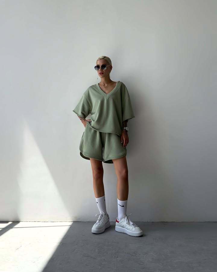 Damen lässiges Oberteil und Shorts-Set mit V-Ausschnitt und weitem Schnitt R&B