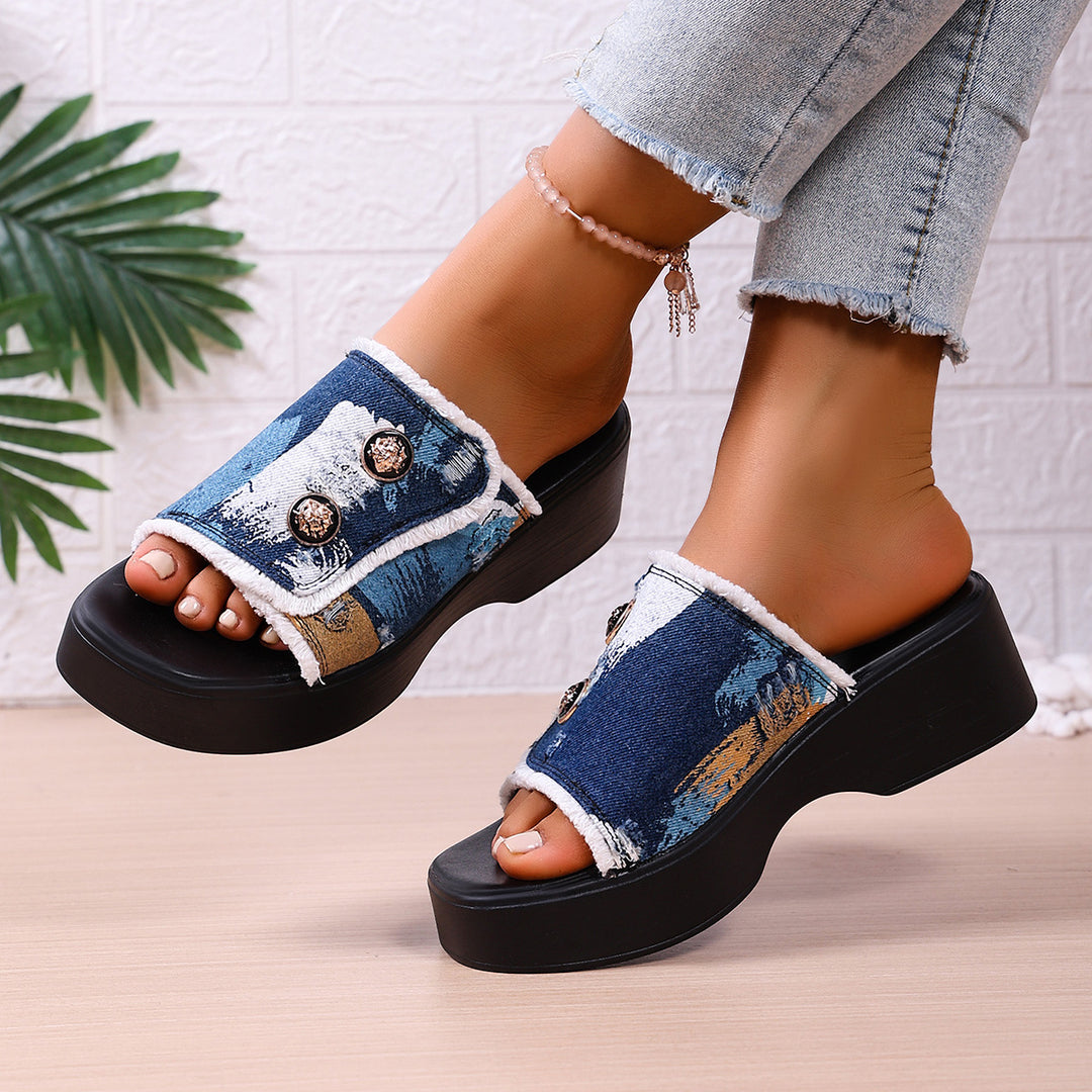 Damen Platform-Pantoletten mit modischen Knopfdetails und rutschfester Sohle R&B