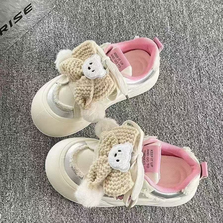 Damen Mode Sneaker mit verspieltem Design und kuscheligem Detail R&B