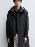 Herren winddichte Regenjacke mit verstellbarem Kapuzenkragen und großen Taschen Hedi-Mode