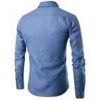 Herren Denim Langarmhemd mit kontrastierenden Knöpfen und Brusttasche R&B
