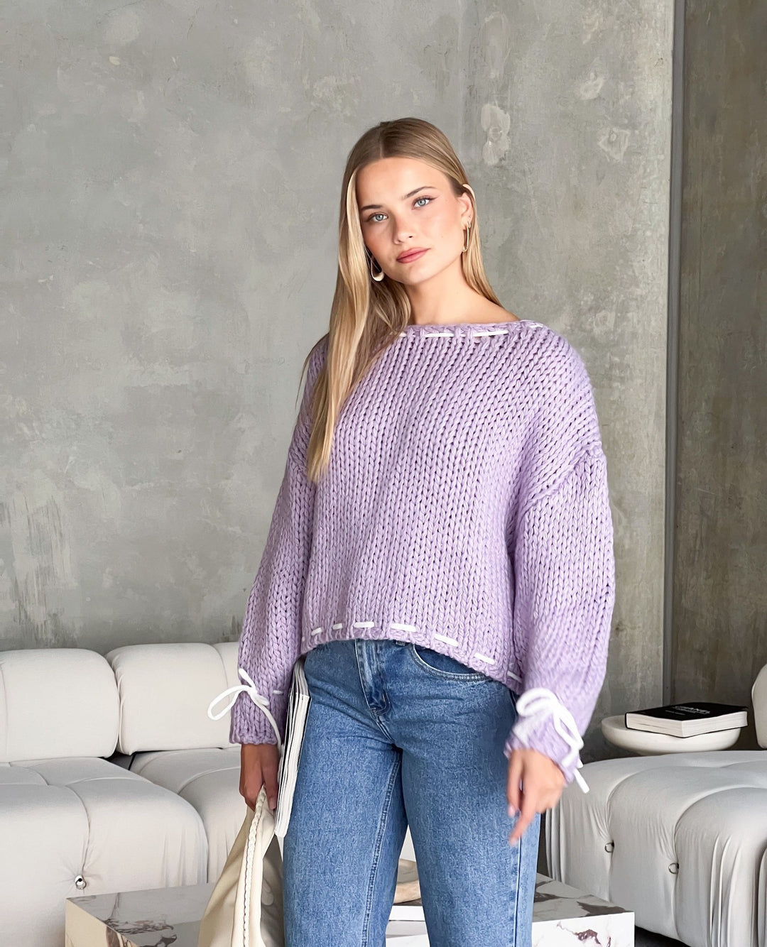 Damen lässiger Pullover mit offener Schulter und dekorativem Bindegürtel R&B