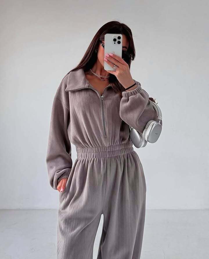 Damen Fleece-Jumpsuit mit hohem Kragen und elastischem Bund R&B