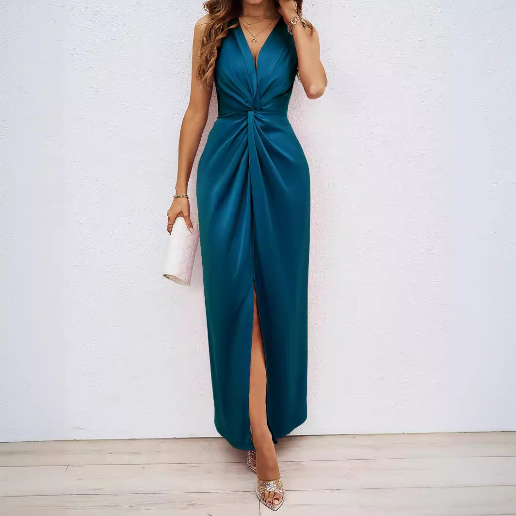 Damen Elegantes Abendkleid mit tiefem V-Ausschnitt und raffinierten Drapierungen R&B