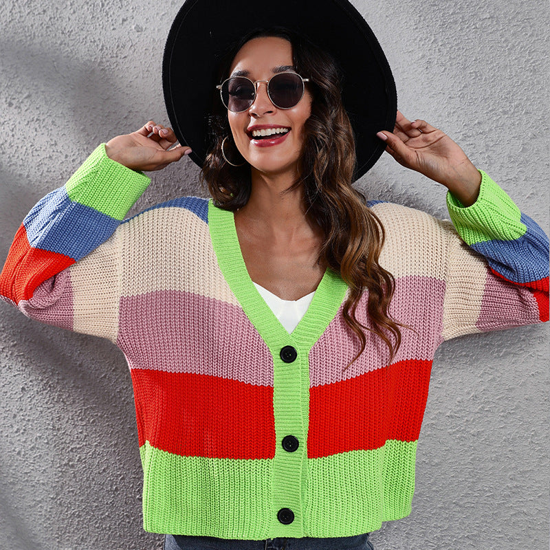 Damen Modische Strickjacke mit buntem Streifenmuster und Button-Details R&B