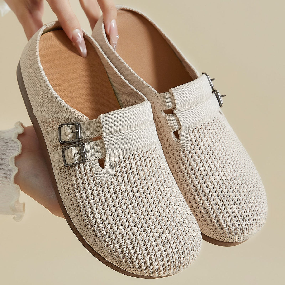 Damen nan gestrickter Clog-Mule mit doppelter Metallschnalle, atmungsaktivem 3D-Strickoberteil und ergonomischem Memory-Fußbett R&B