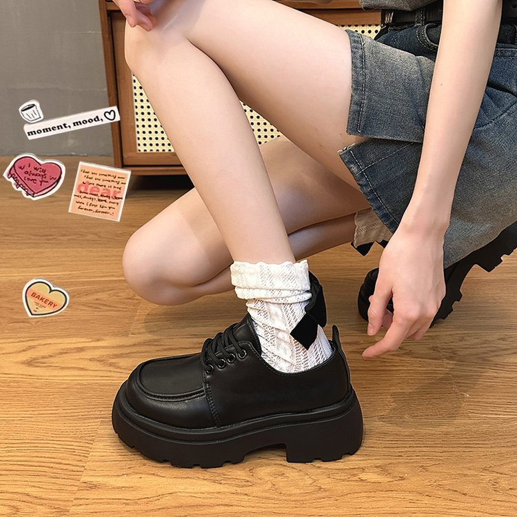 Damen modische Plateau-Schnürschuhe mit glänzender Oberfläche und stabiler Sohle R&B