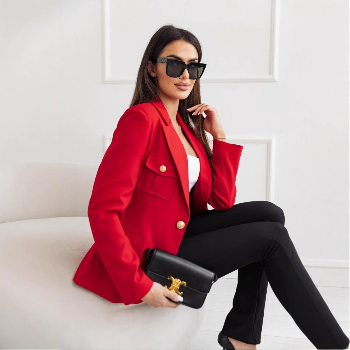 Damen Modischer Blazer mit aufgestickten Taschen und eleganter Knopfleiste R&B