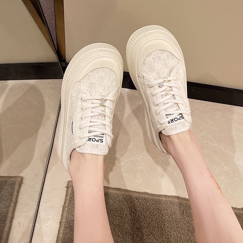 Damen Lace-Up Plateau Sneakers mit dekorativen Details