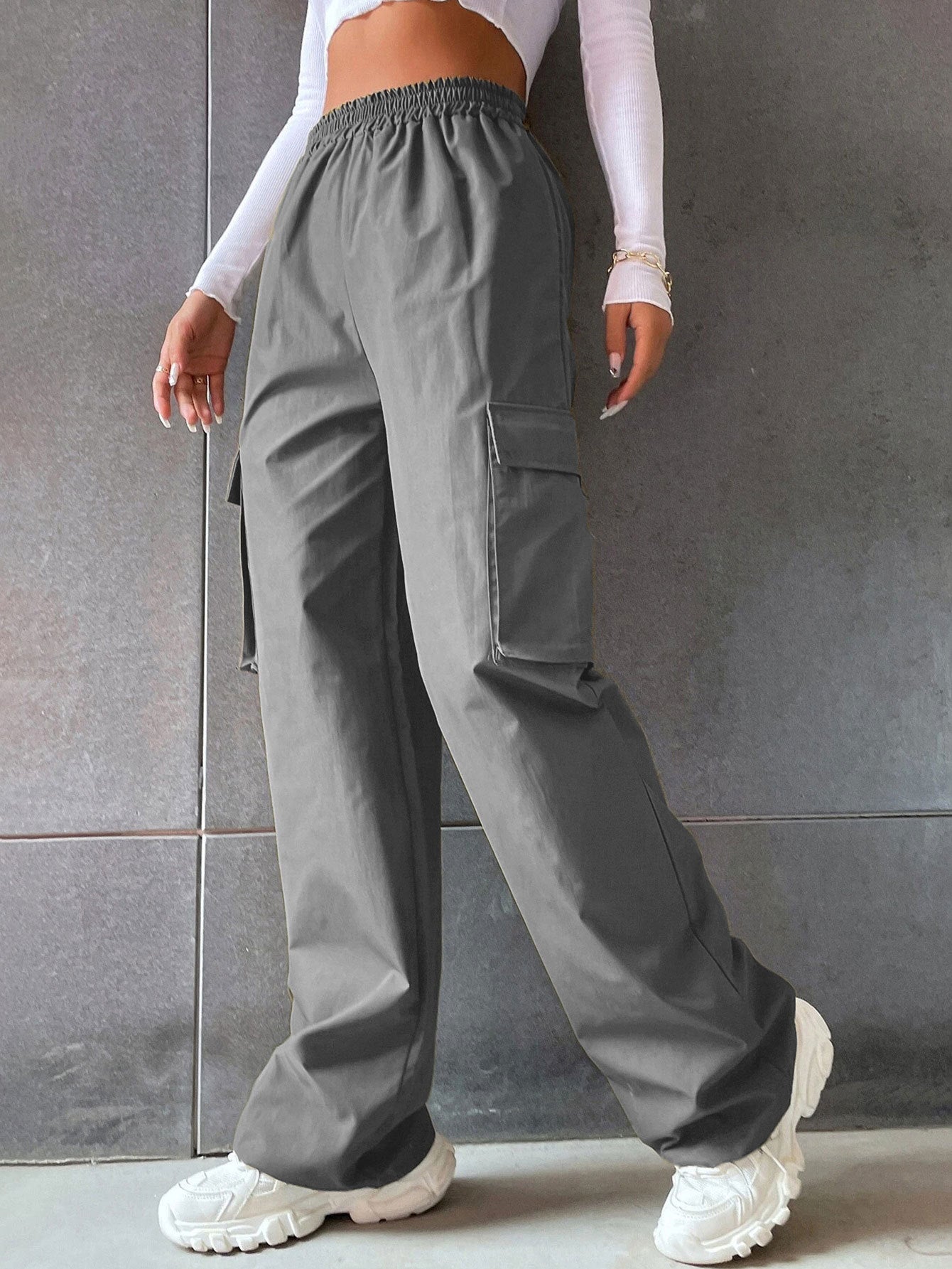 Damen Cargo-Hose mit seitlichen Taschen und elastischem Bund R&B
