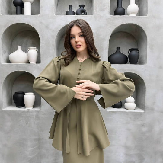 Damen Elegantes Kleid mit Rüschendetails und Knopfleiste R&B
