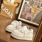 Damen Plateau Sneakers mit strukturiertem Obermaterial und rutschfester Sohle