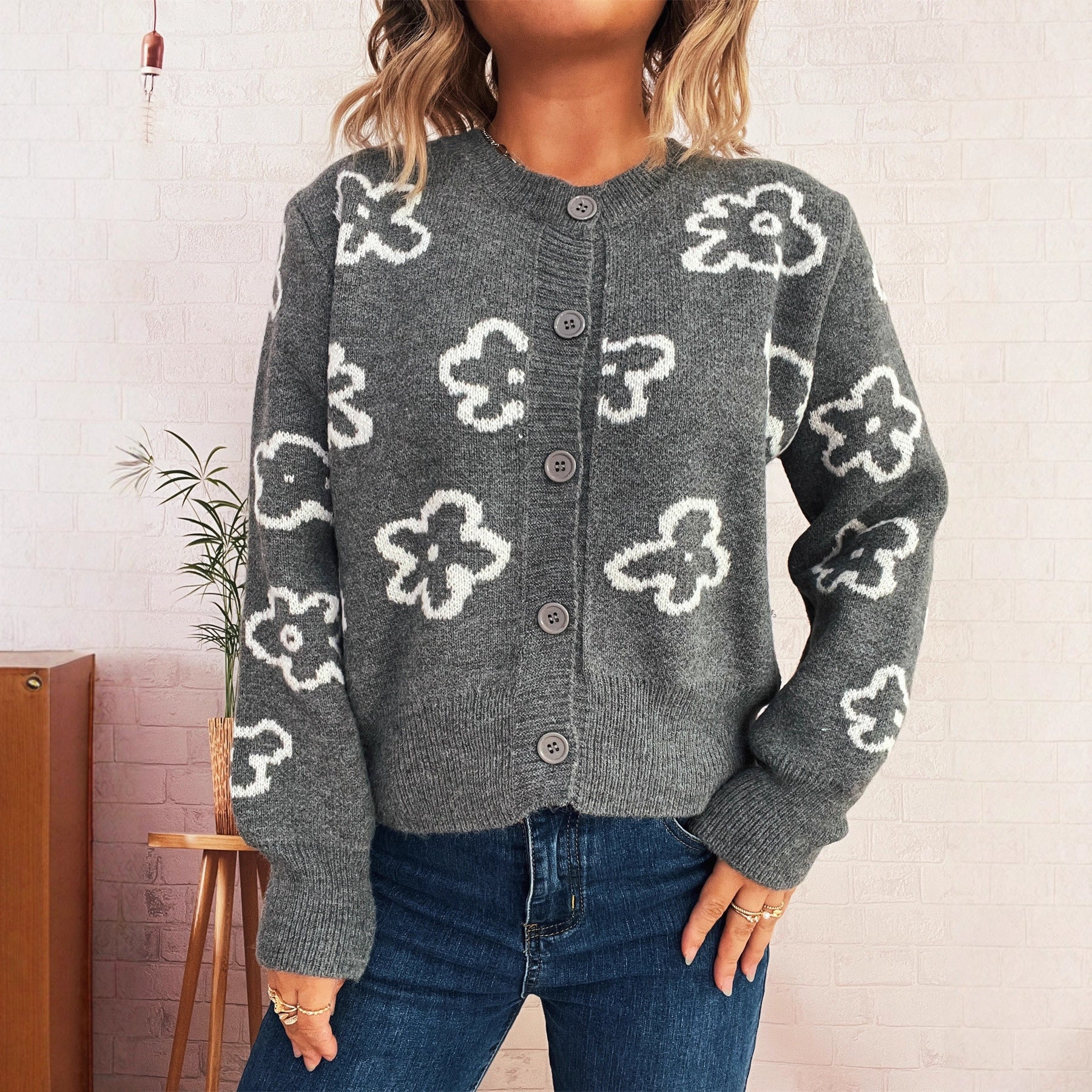 Damen Strickjacke mit floralem Muster und Knopfverschluss R&B