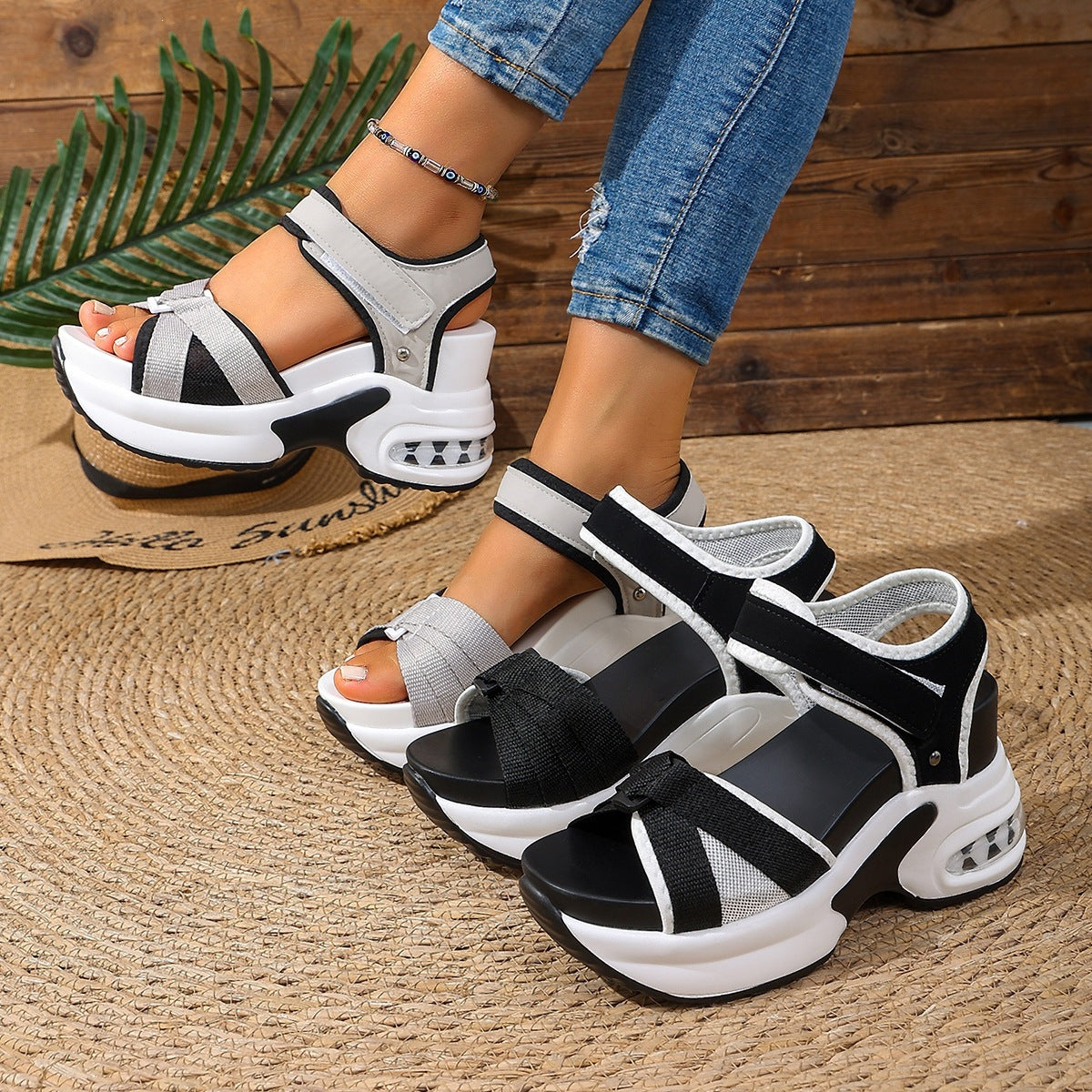 Damen Wedge-Sandalen mit luftiger Mesh-Oberfläche und verstellbaren Riemen