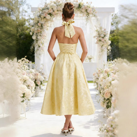 Damen Elegantes Halterneck-Midi-Kleid mit detaillierter Spitzenverarbeitung R&B