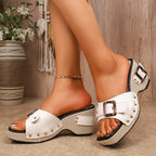 Damen Wedge-Pantoletten mit trendigem Schnallen-Detail R&B