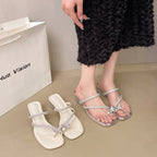 Damen elegante Sandalen mit funkelnden Strassdetails und transparentem Blockabsatz EB