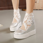 Damen Wedge-Pantoletten mit elegantem Spitzen-Design und transparenter Seite R&B