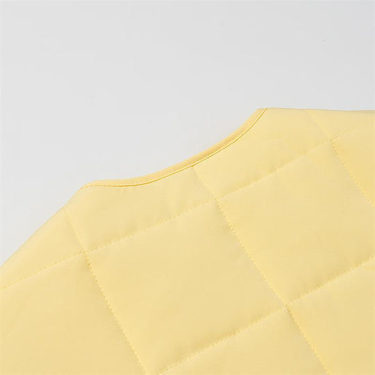 Damen Steppjacke mit großen aufgesetzten Taschen und elegantem Knopfverschluss R&B