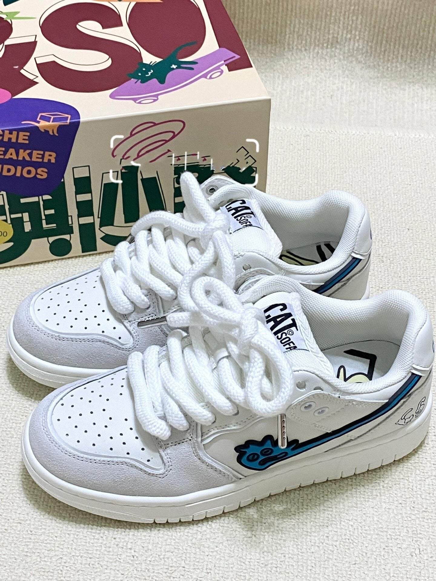 Damen Sneakers im modernen Design mit atmungsaktiver Mesh-Oberfläche R&B