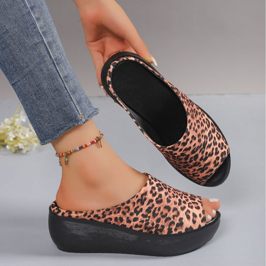 Damen Plateauslipper mit animalischem Muster R&B