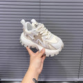Damen Chunky Sneakers mit ausgeprägter Profilsohle und atmungsaktiver Oberflächenstruktur