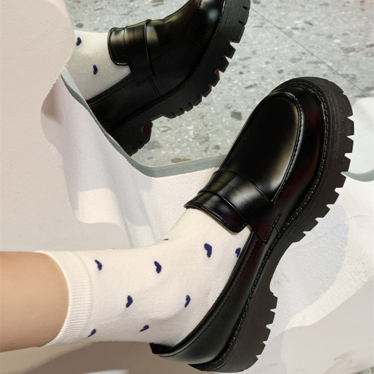 Damen Elegante und bequeme Slipper mit rutschfester Sohle R&B