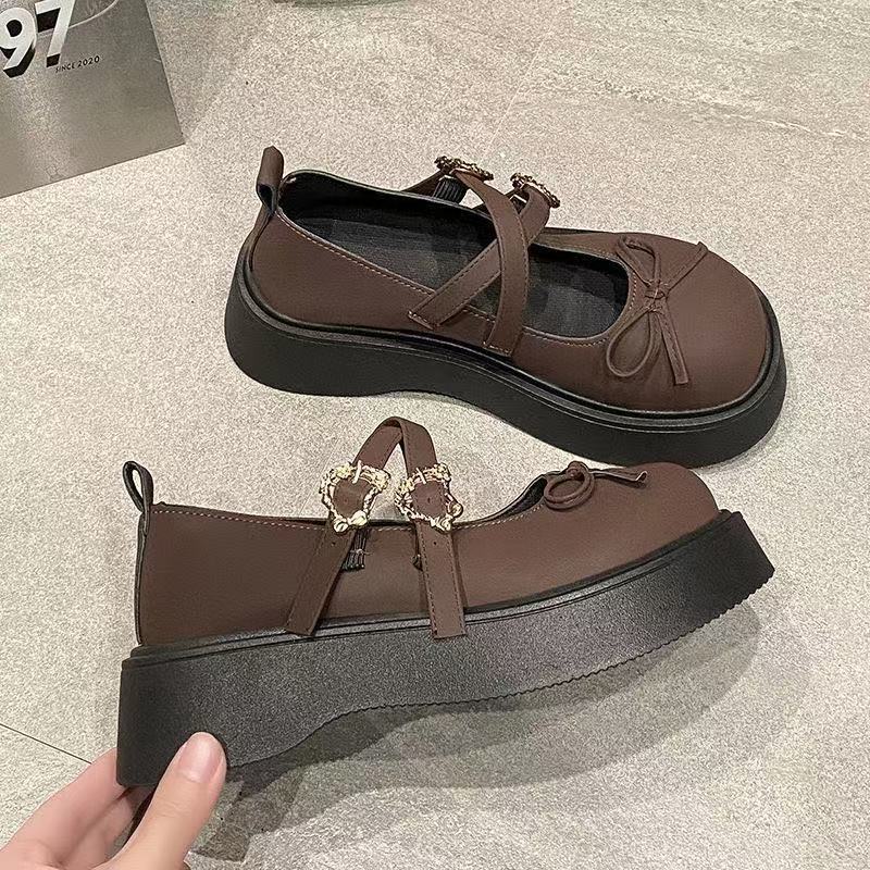 Damen Bequeme Plateau-Sandalen mit eleganten Verzierungen R&B
