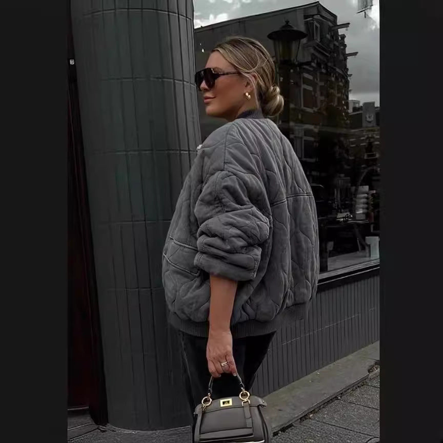 Damen gesteppte Oversized-Bomberjacke mit weichem Futter und luxuriösem Schnitt R&B