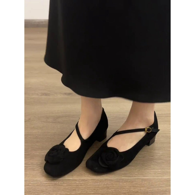 Damen Ballerinas mit dekorativer Blütenapplikation und komfortablem Blockabsatz